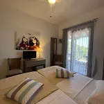 Hotel de apartamente Koumaros Agia Paraskevi (Kassandra)