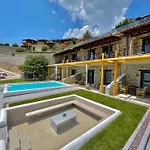 Hotel de apartamente Koumaros 2*