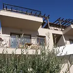 Koumaros Hotel de apartamente 2*
