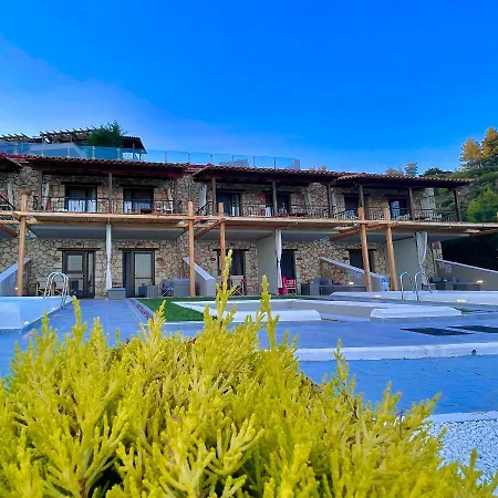 Koumaros Aparthotel 2*