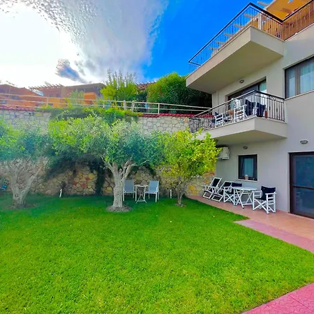 Koumaros Aparthotel Aparthotel