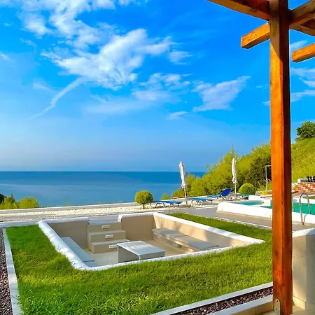 Aparthotel Koumaros Aparthotel 2*