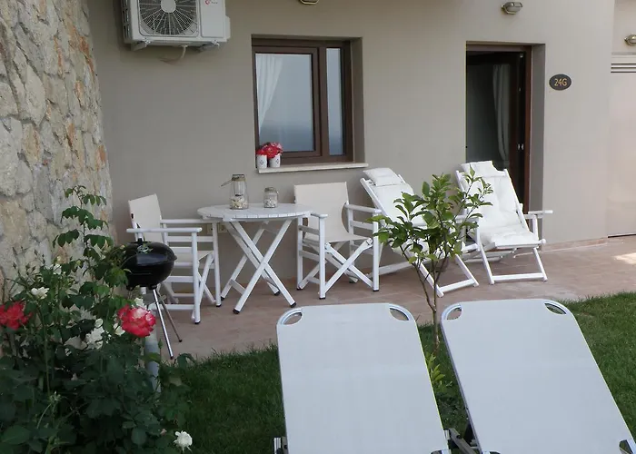 Koumaros Aparthotel Agia Paraskevi (Kassandra)
