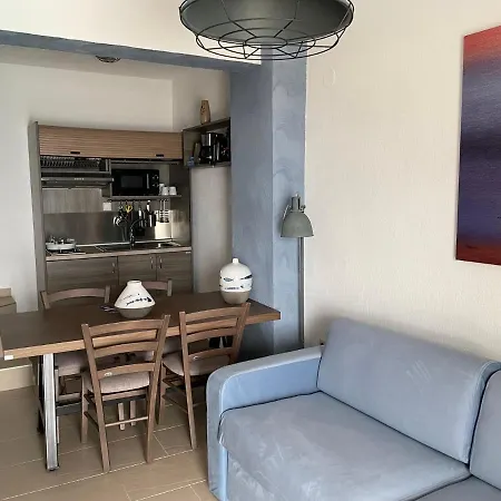 Apart Otel Koumaros