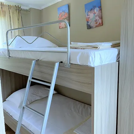 Koumaros Apart Otel Aya Paraskevi