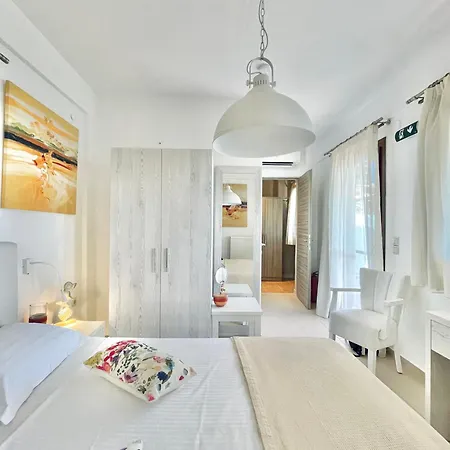 Koumaros Apart Otel 2*