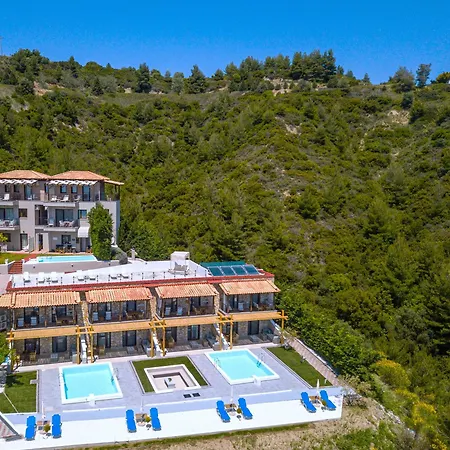 Koumaros Apartmanhotel Ajía Paraszkeví