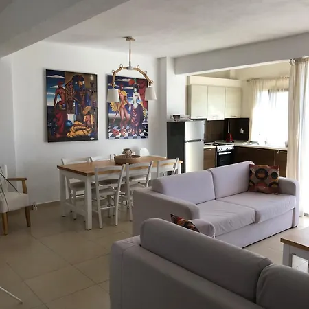 Koumaros Apart Otel 2*