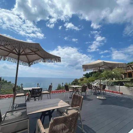 Apart Otel Koumaros