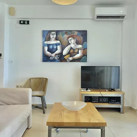 Koumaros Apart Otel 2*