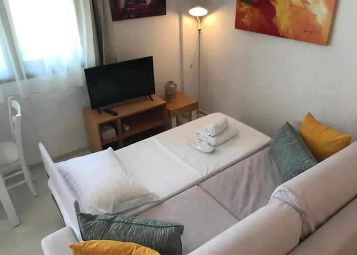 Koumaros Apart Otel 2*