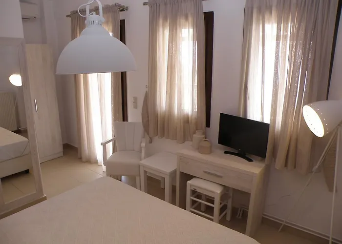 Koumaros Apart Otel 2*